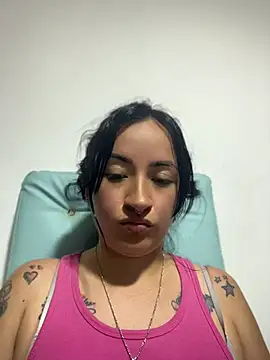 kimberly peter online show from May 2026 01:02:02 AM