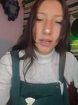 Snapshot of Gema-_3 chatting on June 2026 04:08:02 PM Gema- 3 online show from June 2026 04:08:02 PM