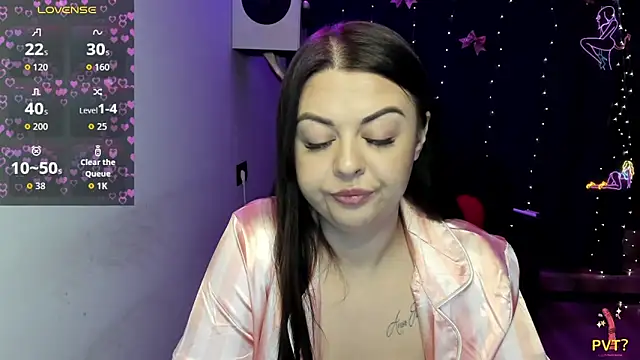 MoonlitSin22 online show from April 2026 06:14:02 PM