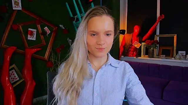 SherriButlers online show from April 2026 05:12:02 AM