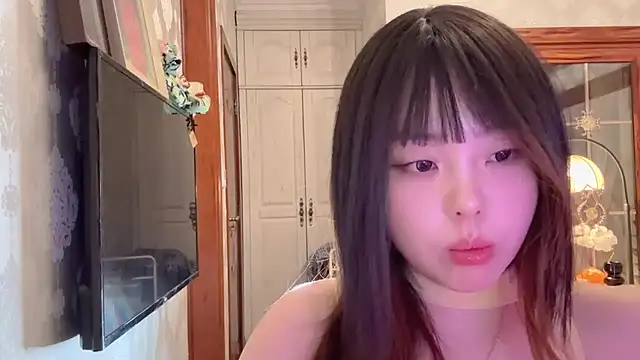 thelittlexx online show from May 2026 12:00:01 PM