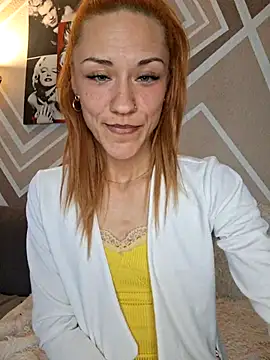 SlimBellaOfficial online show from April 2026 08:37:02 PM