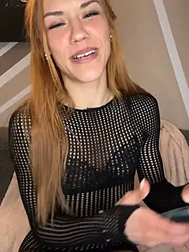 SlimBellaOfficial online show from May 2026 11:20:01 PM
