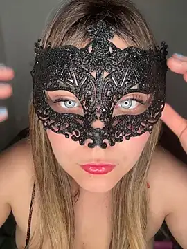 Blonde Cougar online show from May 2026 06:05:01 PM