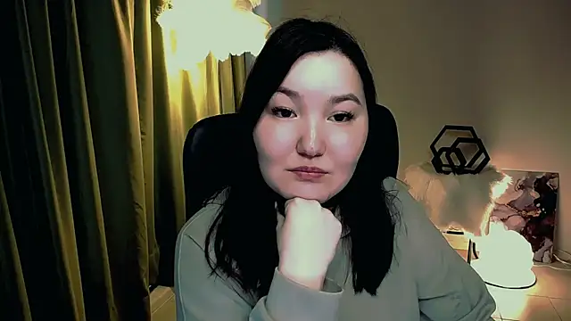 CamilaMartiez online show from April 2026 12:51:02 PM