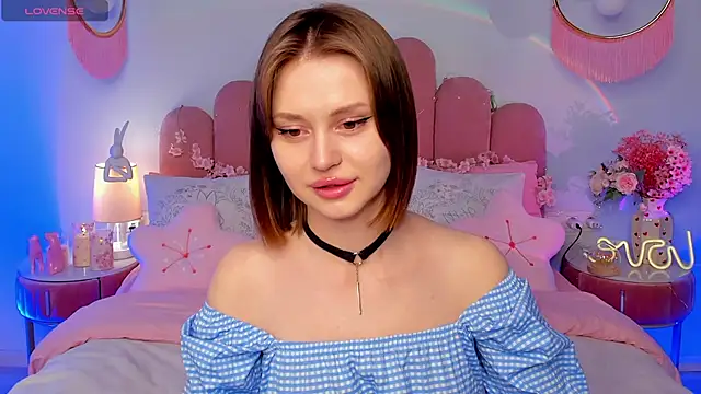 Snapshot of MariLew chatting on April 2026 05:36:02 AM MariLew online show from April 2026 05:36:02 AM
