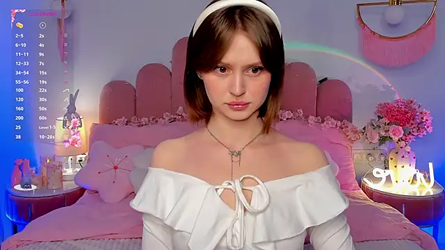 Snapshot of MariLew chatting on April 2026 05:23:01 AM MariLew online show from April 2026 05:23:01 AM