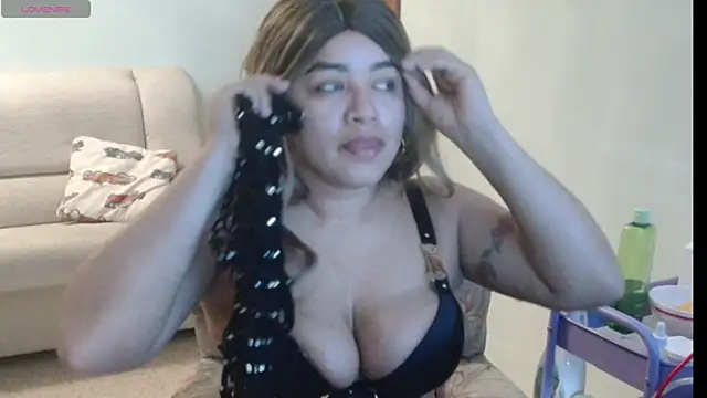 Snapshot of aquamarine_hot chatting on May 2026 11:39:02 AM aquamarine hot online show from May 2026 11:39:02 AM