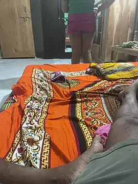 beautifulqueen12 online show from April 2026 05:21:02 PM