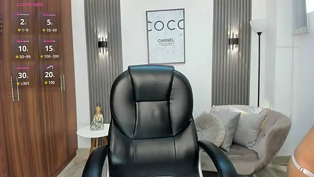 Snapshot of Shary_leon chatting on June 2026 06:39:02 PM Shary leon online show from June 2026 06:39:02 PM