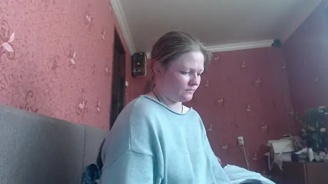 Snapshot of CharleyReid chatting on June 2026 07:33:02 AM CharleyReid online show from June 2026 07:33:02 AM