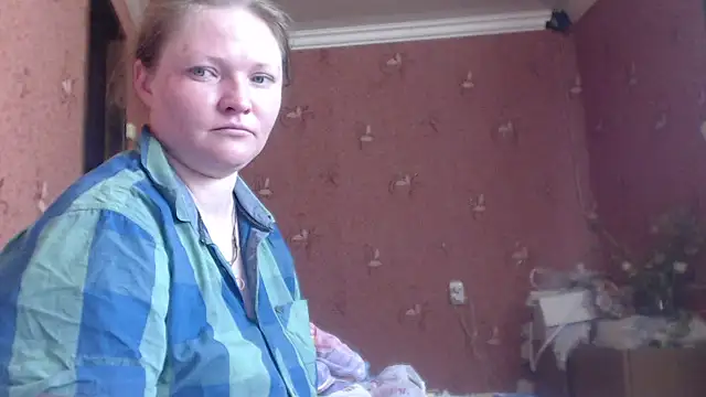 Snapshot of CharleyReid chatting on June 2026 05:05:02 AM CharleyReid online show from June 2026 05:05:02 AM