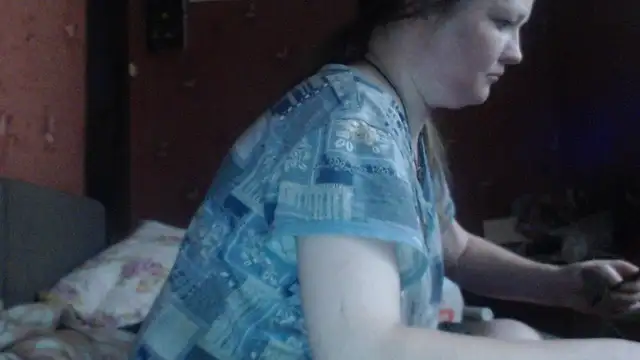 Snapshot of CharleyReid chatting on June 2026 07:44:01 AM CharleyReid online show from June 2026 07:44:01 AM