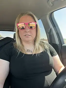 sweetkacibaby online show from April 2026 05:30:01 PM