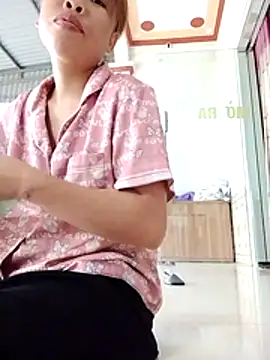 Snapshot of tinyk6 chatting on April 2026 09:15:01 AM tinyk6 online show from April 2026 09:15:01 AM