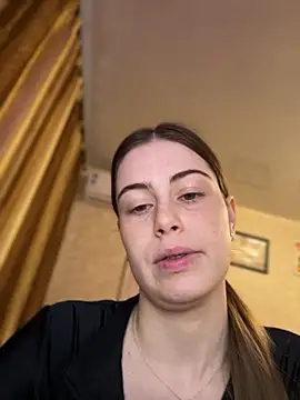 Snapshot of Sofi_Sofa chatting on March 2026 07:31:01 AM Sofi Sofa online show from March 2026 07:31:01 AM