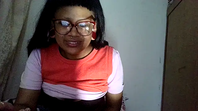 Snapshot of xblackstarX1 chatting on July 2026 03:34:01 AM xblackstarX1 online show from July 2026 03:34:01 AM