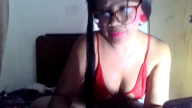 Snapshot of xblackstarX1 chatting on July 2026 06:47:02 AM xblackstarX1 online show from July 2026 06:47:02 AM