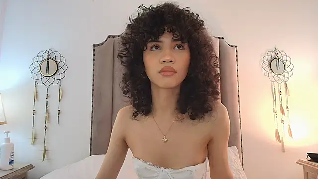 Snapshot of Julietta___ chatting on June 2026 02:15:02 PM Julietta online show from June 2026 02:15:02 PM