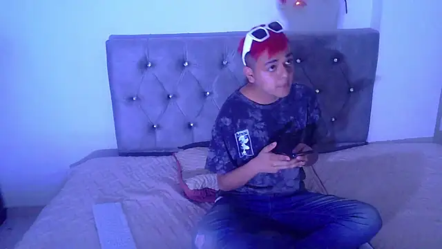 Snapshot of Sebas_lovesexy chatting on March 2026 02:06:01 PM Sebas lovesexy online show from March 2026 02:06:01 PM