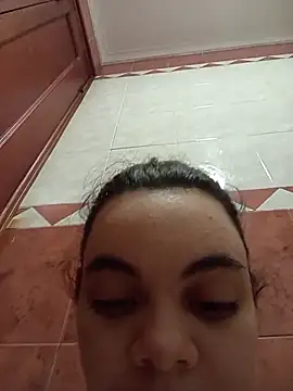 Snapshot of LunaLu_MM chatting on March 2026 04:01:02 AM LunaLu MM online show from March 2026 04:01:02 AM