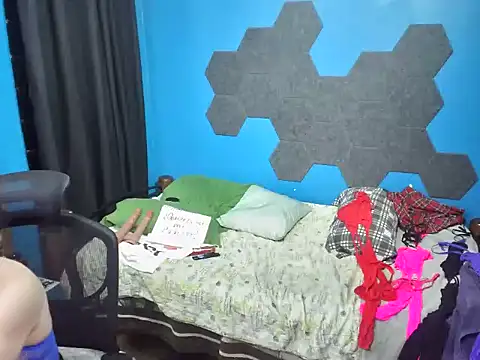 Snapshot of MachoPutito chatting on September 2025 05:23:01 AM MachoPutito online show from September 2025 05:23:01 AM