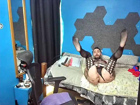 Snapshot of MachoPutito chatting on February 2026 07:58:02 PM MachoPutito online show from February 2026 07:58:02 PM