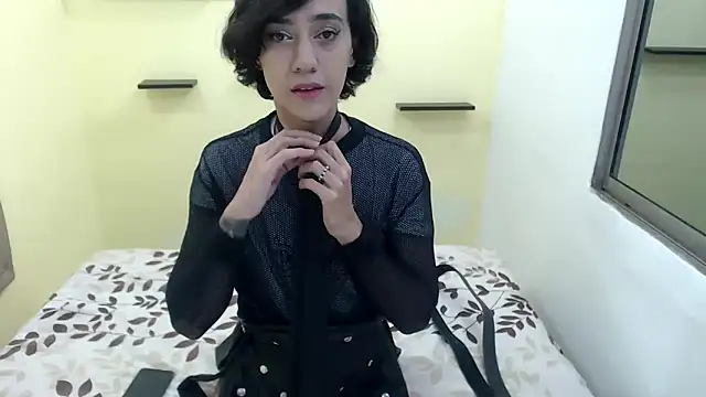 romina white18 online show from April 2026 06:52:01 AM