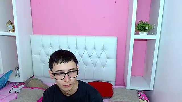 23alana online show from May 2026 03:02:02 AM