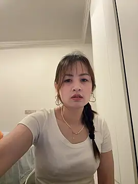 Yang 218 online show from April 2026 07:33:01 AM