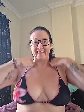 Snapshot of Flirty_Siennax chatting on July 2026 07:37:02 AM Flirty Siennax online show from July 2026 07:37:02 AM