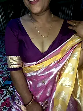 Snapshot of Cute-Kayra chatting on April 2026 12:02:01 PM Cute-Kayra online show from April 2026 12:02:01 PM