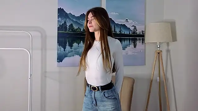 CherlyGuss online show from March 2026 05:51:02 AM