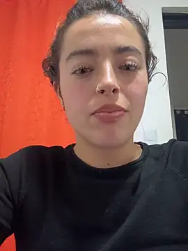 Snapshot of cattleya_Louise chatting on April 2026 03:42:01 AM cattleya Louise online show from April 2026 03:42:01 AM