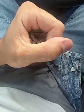 Snapshot of Mik3x chatting on March 2026 07:35:01 PM Mik3x online show from March 2026 07:35:01 PM