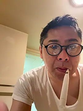 Snapshot of RYUICHI_1919 chatting on June 2026 11:57:01 PM RYUICHI 1919 online show from June 2026 11:57:01 PM