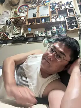 Snapshot of RYUICHI_1919 chatting on June 2026 01:47:01 PM RYUICHI 1919 online show from June 2026 01:47:01 PM