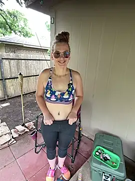 RoxyRedXO12 online show from April 2026 05:58:01 PM