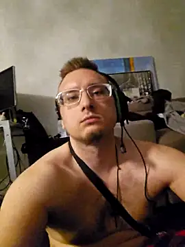 Snapshot of DrakohThree06 chatting on March 2026 02:22:02 AM DrakohThree06 online show from March 2026 02:22:02 AM