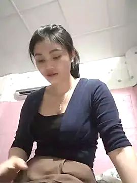 Saryloveparadise online show from May 2026 03:23:02 AM
