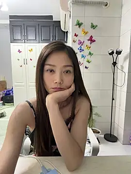yuanpu0925 online show from April 2026 08:15:01 PM