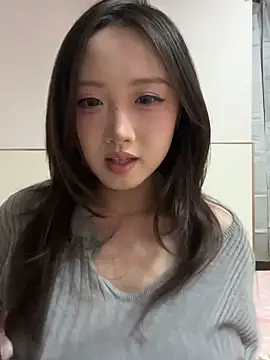 Alice-babyone online show from May 2026 02:45:01 PM