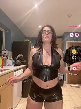 IvyBelleMilf online show from April 2026 09:02:02 PM