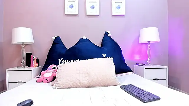 MAYTEMINAJ online show from May 2026 07:21:01 PM