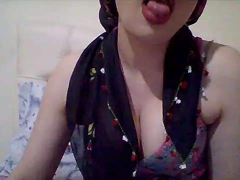 Snapshot of busex25 chatting on April 2026 09:04:02 PM busex25 online show from April 2026 09:04:02 PM