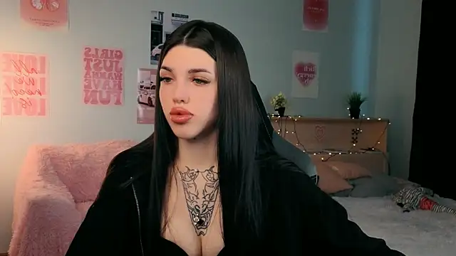 molly rettyy online show from May 2026 03:45:02 AM