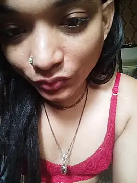 Snapshot of SweetTsAngel chatting on June 2026 02:45:02 AM SweetTsAngel online show from June 2026 02:45:02 AM