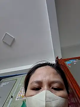 Snapshot of Yummy_9x chatting on June 2026 01:43:02 AM Yummy 9x online show from June 2026 01:43:02 AM