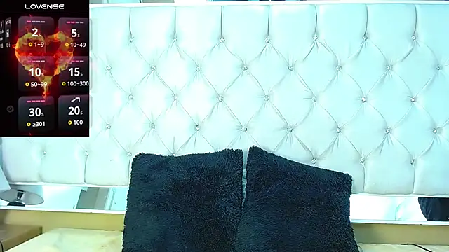 Snapshot of MistressNyx_ chatting on May 2026 02:23:02 PM MistressNyx online show from May 2026 02:23:02 PM