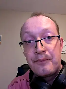 patmac131387 online show from March 2026 06:03:02 AM